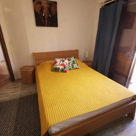 Rez De Proche Du Centre-ville Apartment